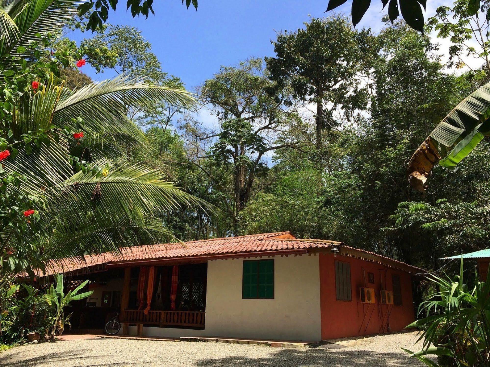Casa Moabi Bed & Breakfast Коклес Екстериор снимка