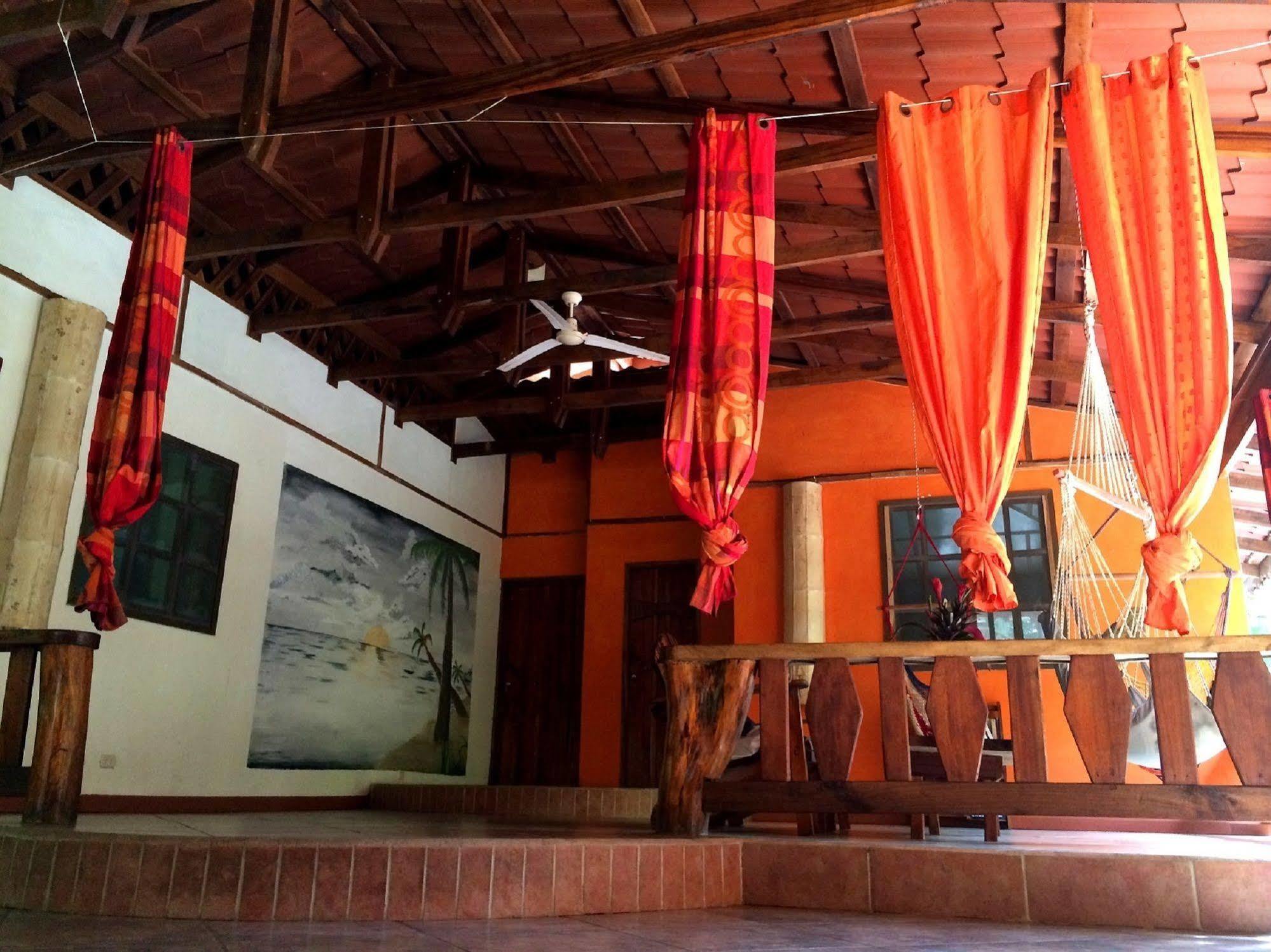 Casa Moabi Bed & Breakfast Коклес Екстериор снимка