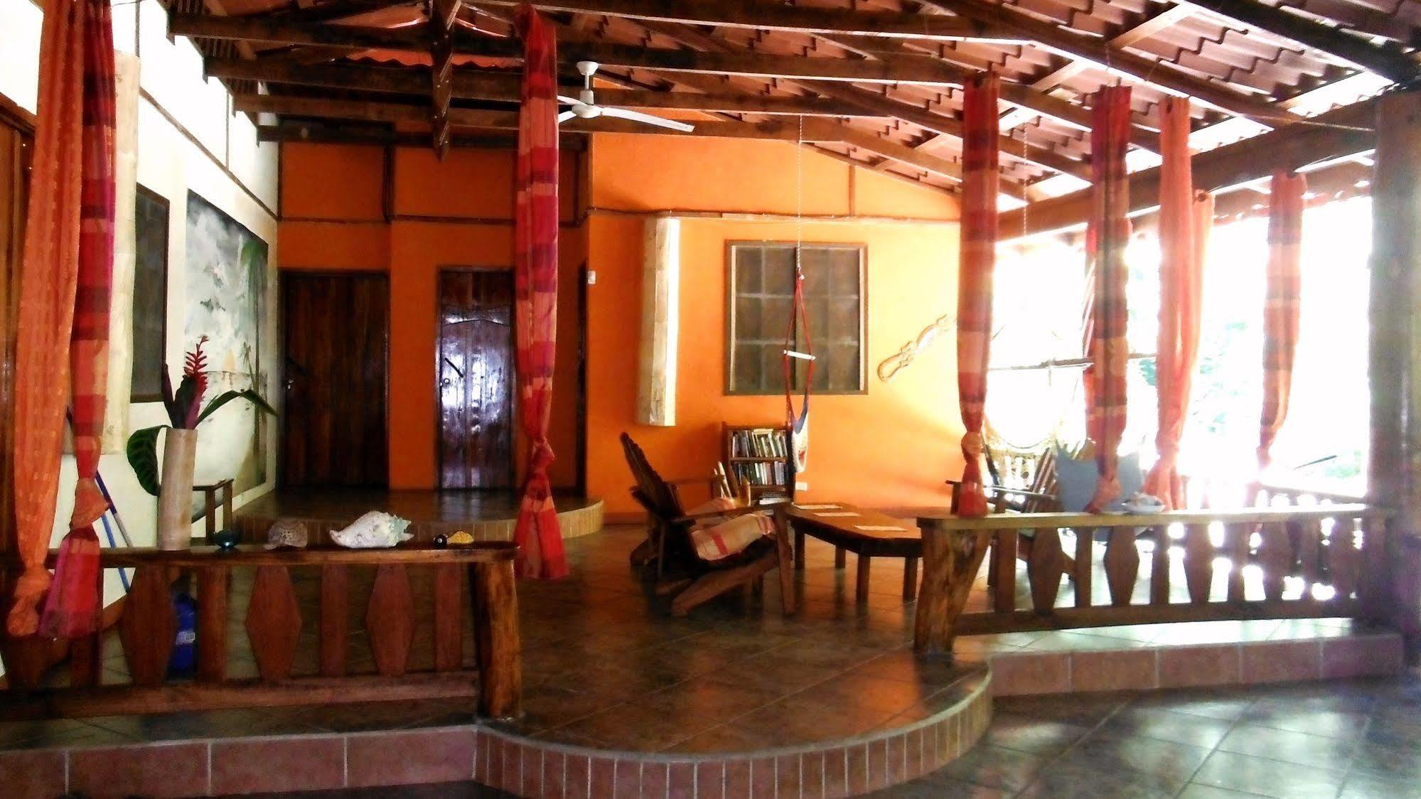 Casa Moabi Bed & Breakfast Коклес Екстериор снимка